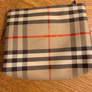 Burberry Pouch